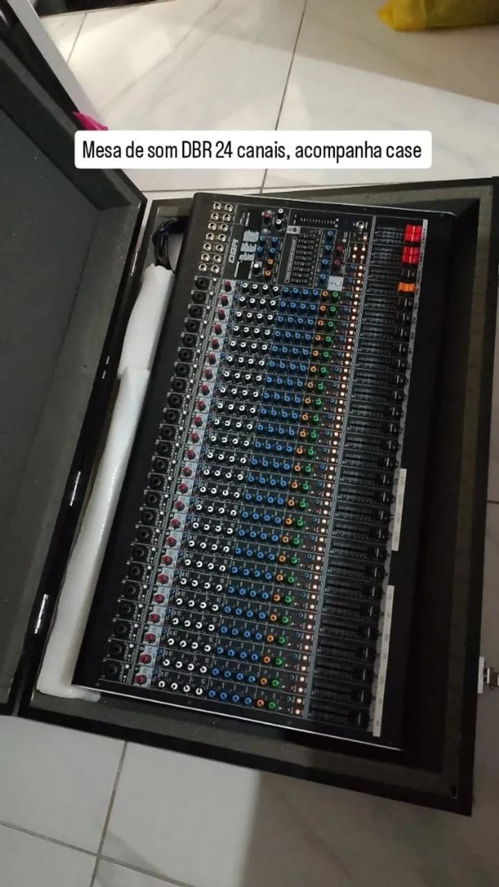 Vendo Som profissional 28,000 pra vender tudo 
