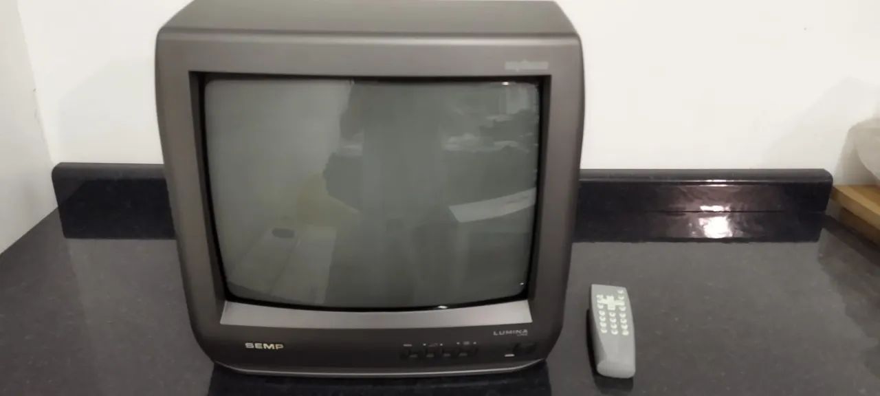 Tv semp lumina 14 polegadas 