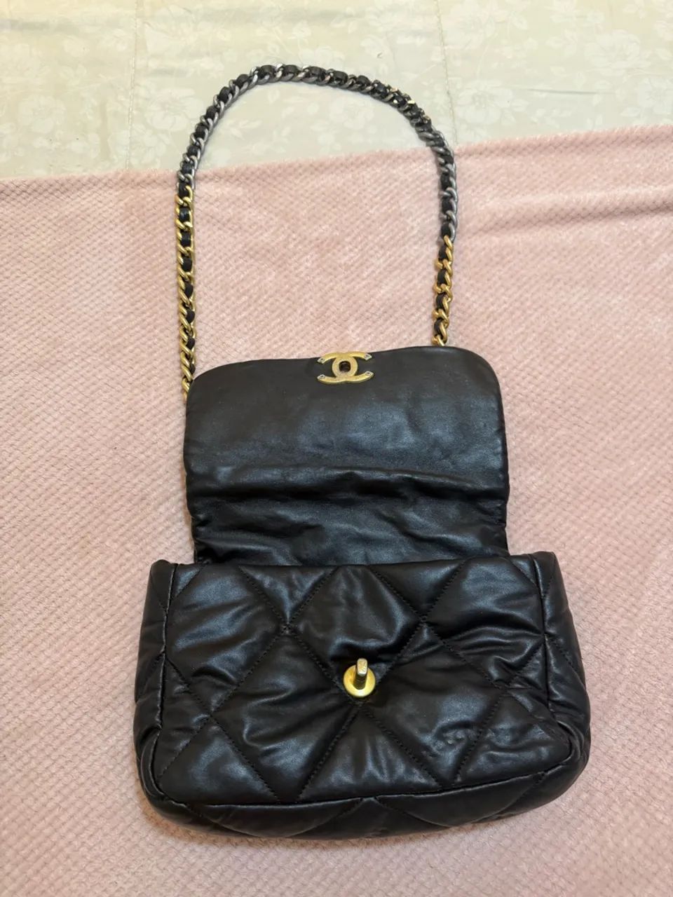 Bolsa Chanel preta  - Foto 5