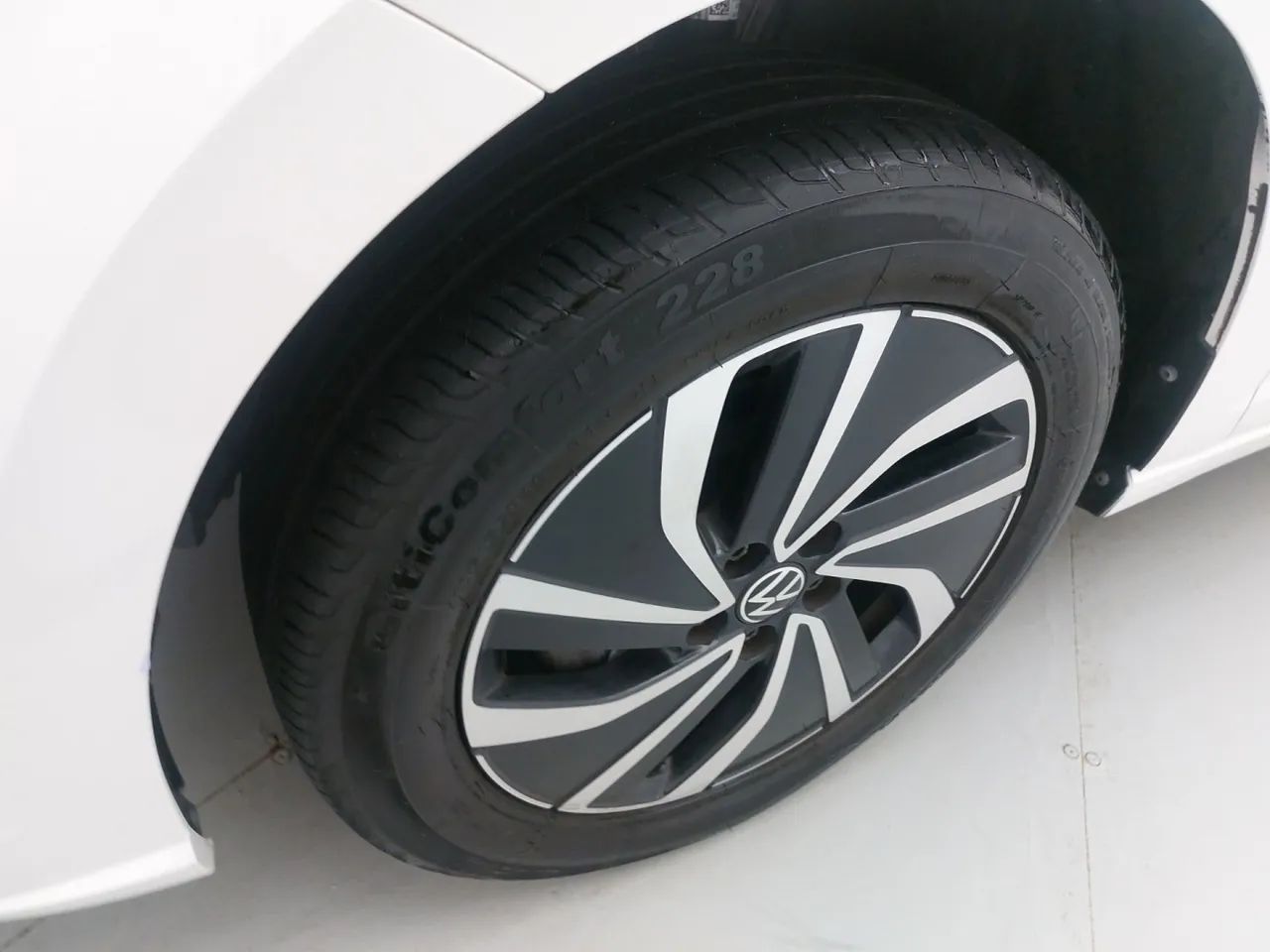 Volkswagen Polo Highline 170 TSI 1.0 Flex 12V Aut., foto 12 de 18
