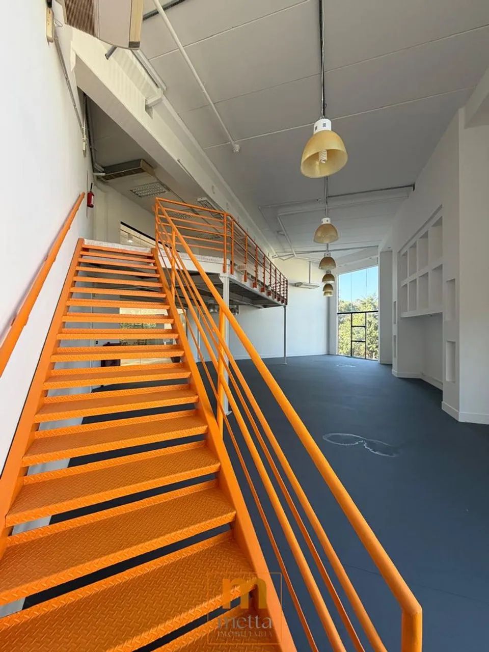 Sala comercial à venda no Saco Grande: espaço estratégico para crescer - Foto 3