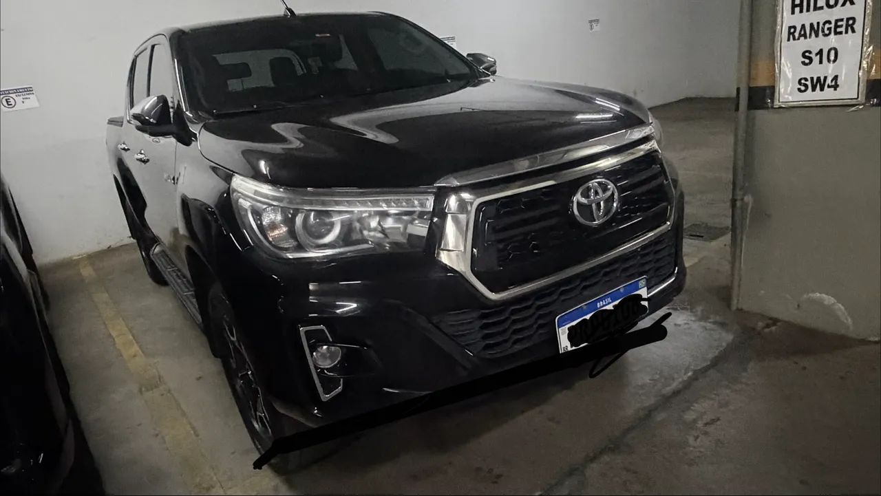Toyota Hilux Hilux SW4 SRX 4x4 2.8 TDI 16V Dies. Aut. 2016