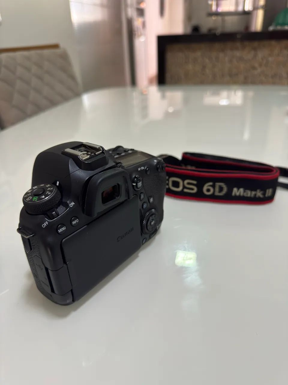 ? Canon EOS 6D Mark II - Foto 2