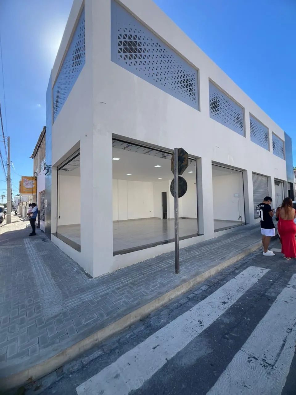 Ponto comercial no centro novo e amplo  - Foto 2