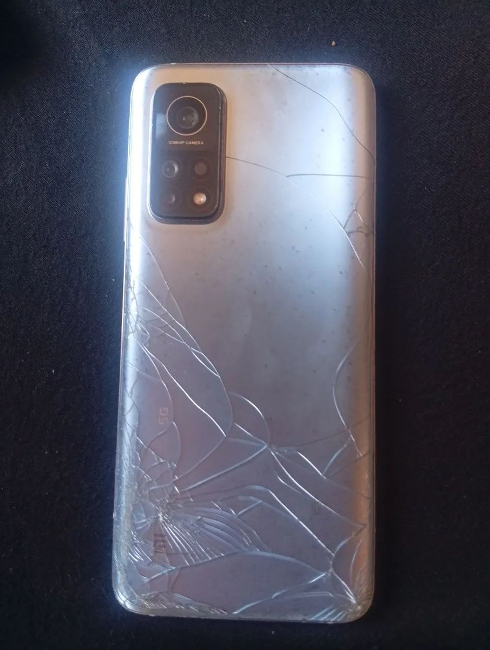 Xiaomi Mi 10T Pro 5G com defeito 250 (negociávell)