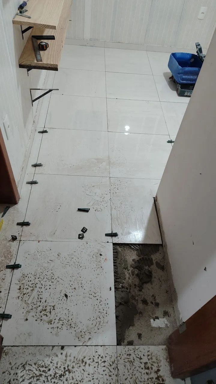 Pedreiro disponivel para diarias ou empreita - Foto 2