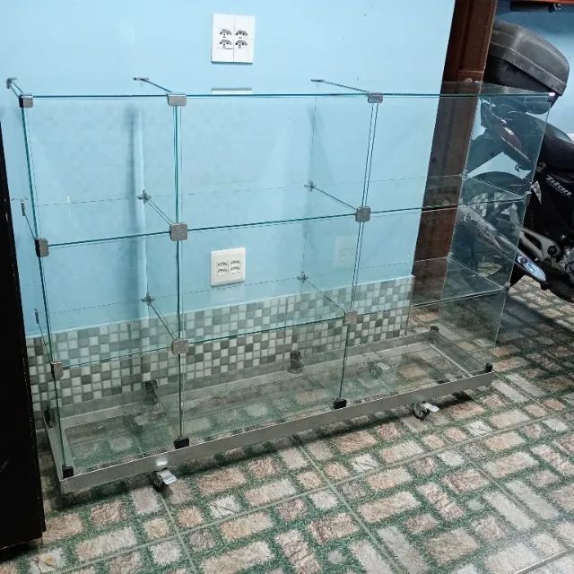 2 Vitrines  expositoras