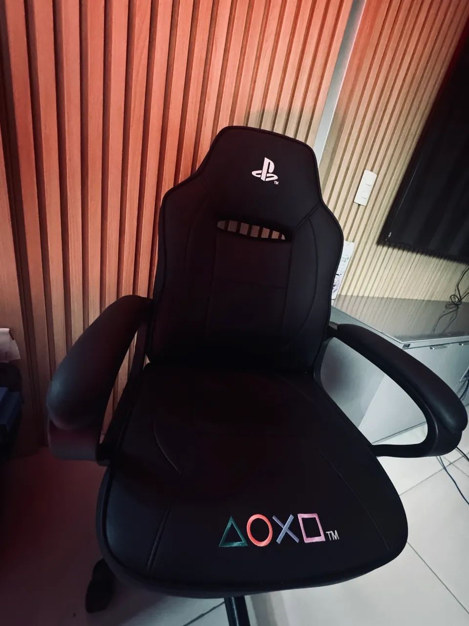 PLAYSTATION GAMING CHAIR - BRAND NEW