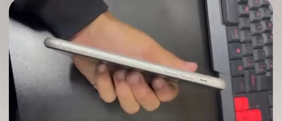 Iphone 128G Branco super conservado,  perfeito estado  - Foto 5