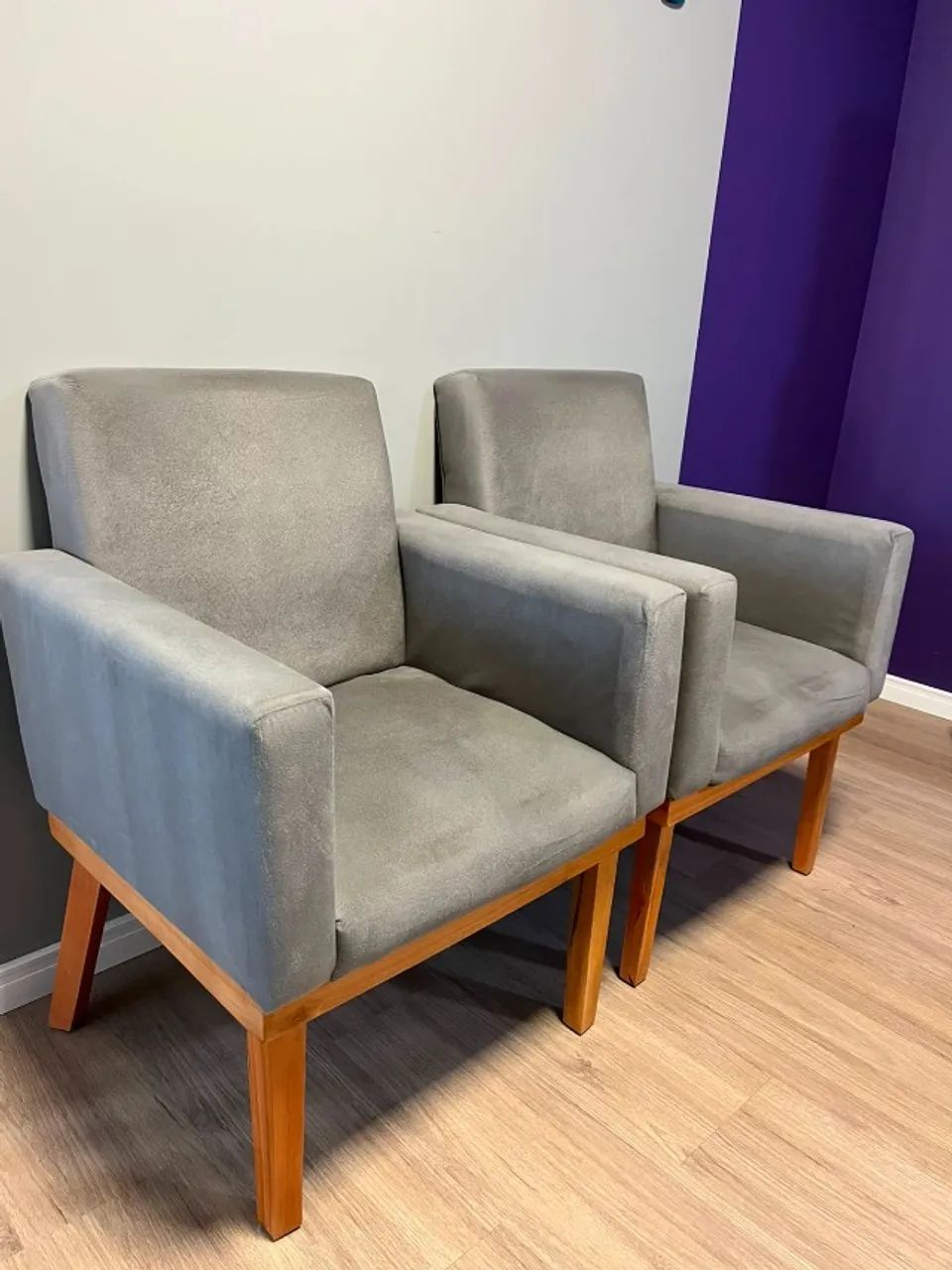 2 Poltronas Decorativas Cinzas - Moderna e Confortável | Excelente Estado - Foto 3