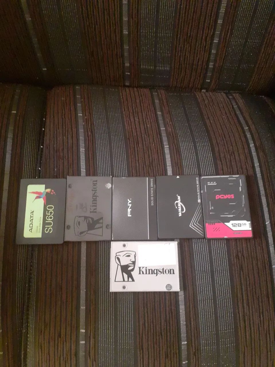 6 SSDs 5 DE 128G E 1 DE 240G  - Foto 4