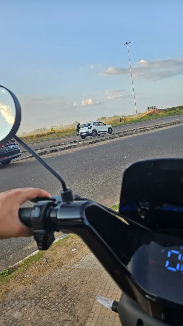 Moto elétrica semi nova  - Foto 3