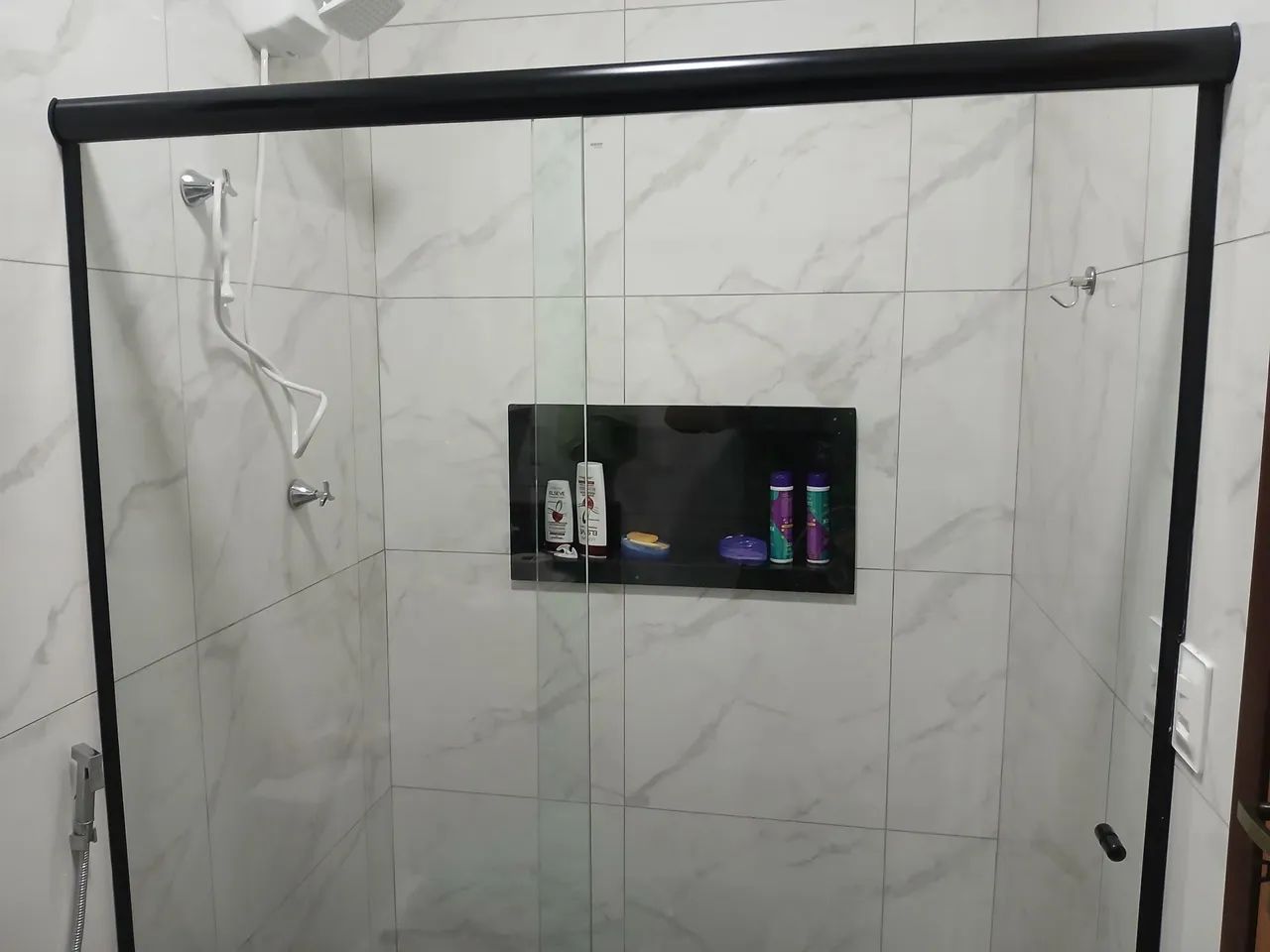 vendo esse box semi novo tenho 2 unidades medido 140 cada um box  - Foto 5