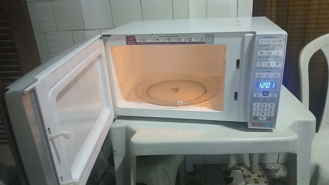 Vendo micro-ondas Electrolux - Foto 4