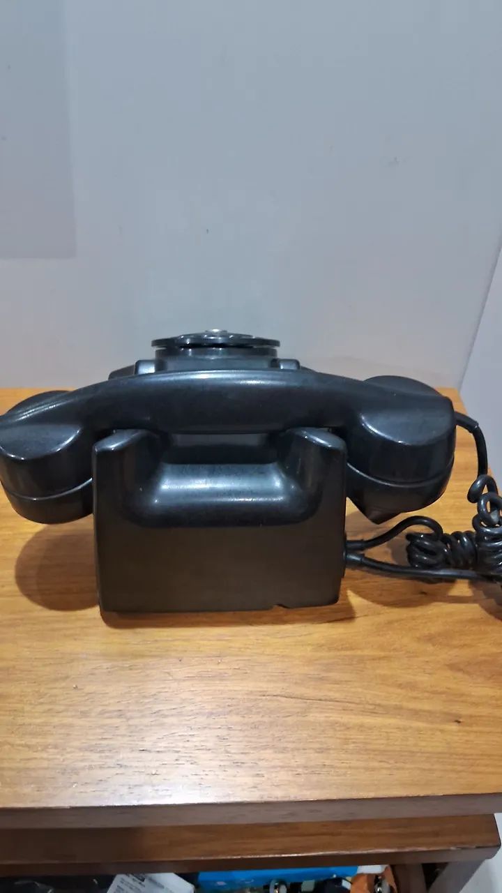 Antigo Telefone de Mesa em Baquelite belíssima peça para decoração  - Foto 2