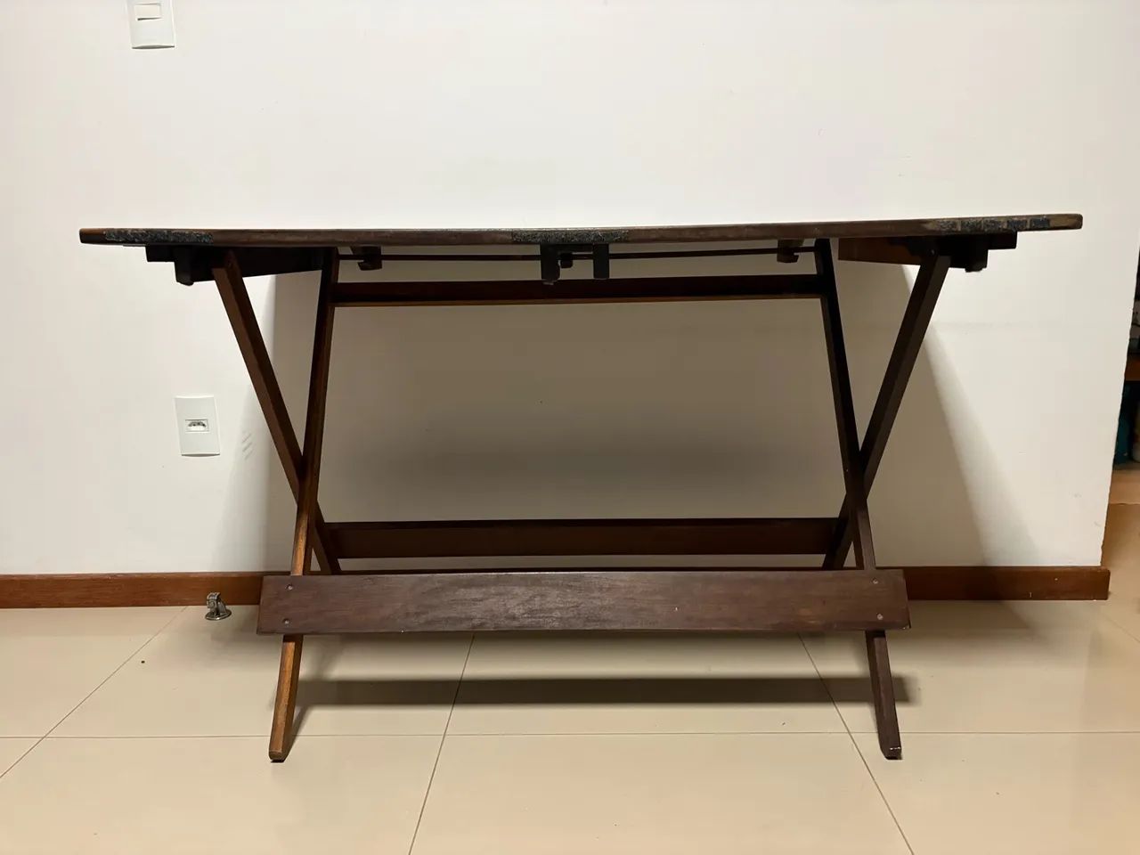 Mesa dobrável de boa madeira maciça  - Foto 3