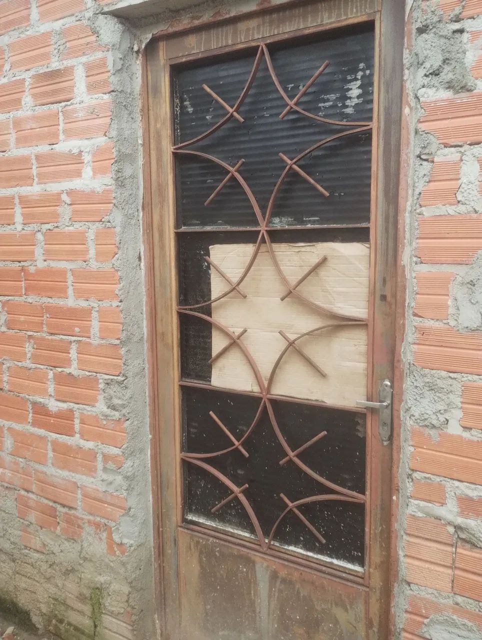 Vende-se uma casa velinha e comunidade Itapevi  - Foto 4