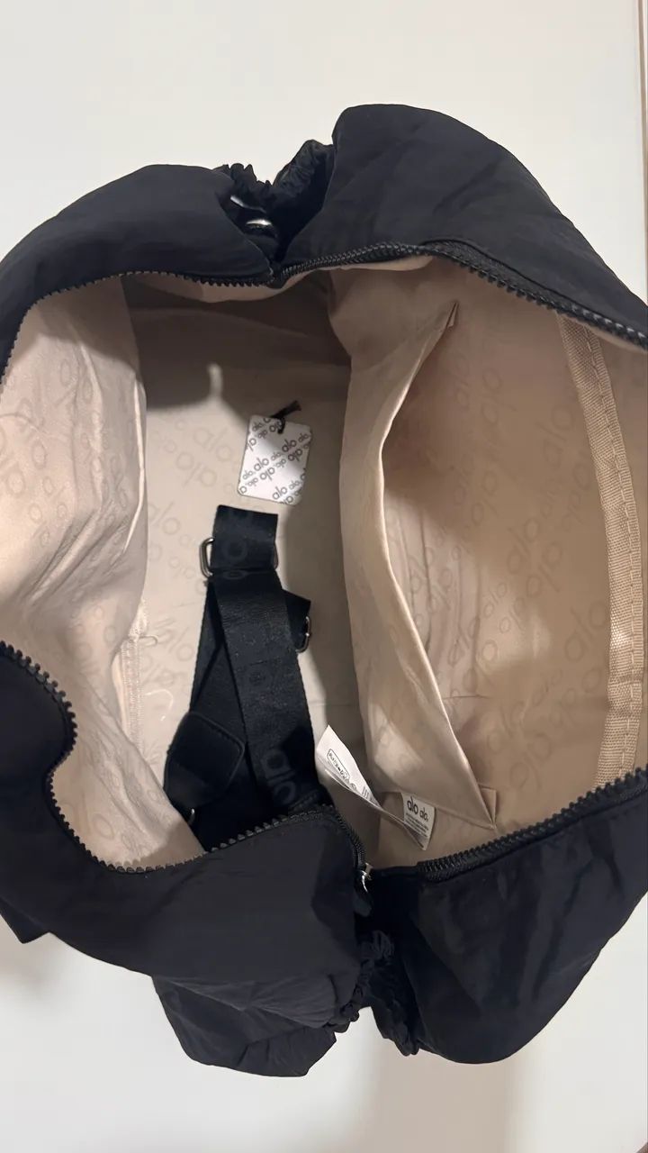 Bolsa Alo yoga preta  - Foto 3