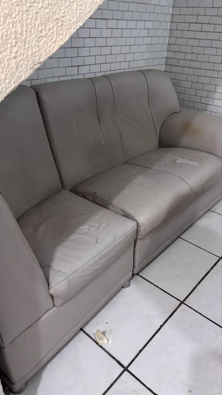 SOFÁ EM BOM ESTADO! Vender rápido - Foto 2