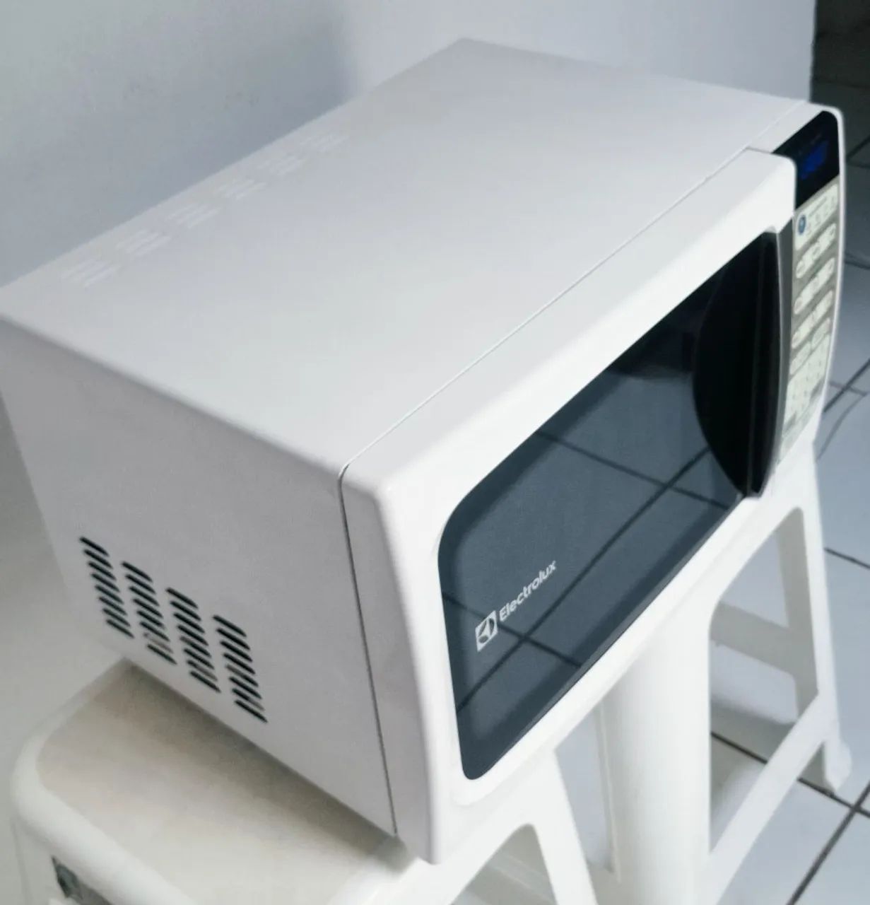 Microondas Electrolux 20 Litros - Foto 5