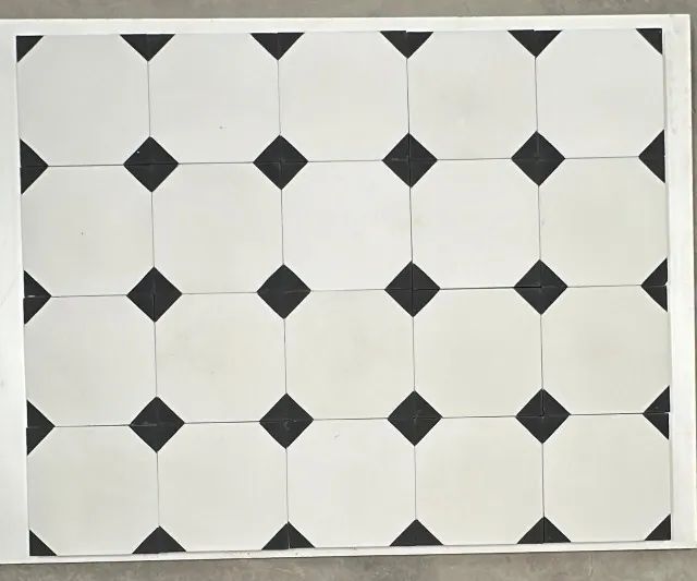 Lote com 300 Peças de Ladrilhos Hidráulicos 20x20 - Modelo 4 Pontas -  Direto da Fábrica