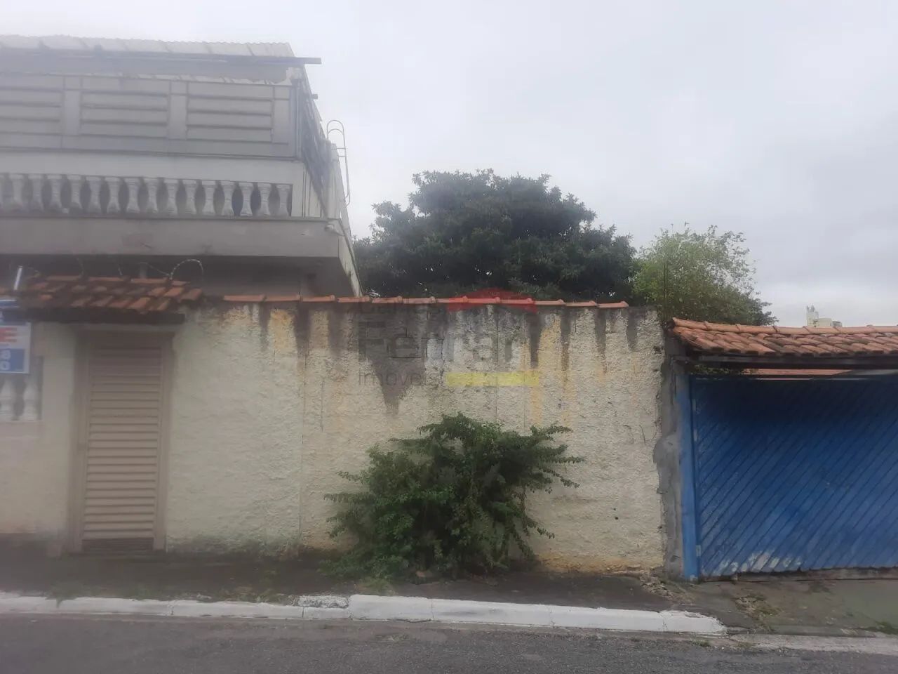 TERRENO COM 600 METROS ,DE ESQUINA ,IDEAL PARA COMERCIO OU CONDOMÍNIO - Foto 2