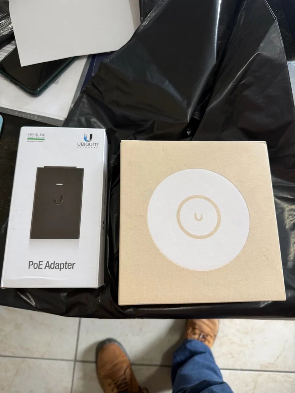 Roteador Ubiquiti U6 com Fonte PPOE