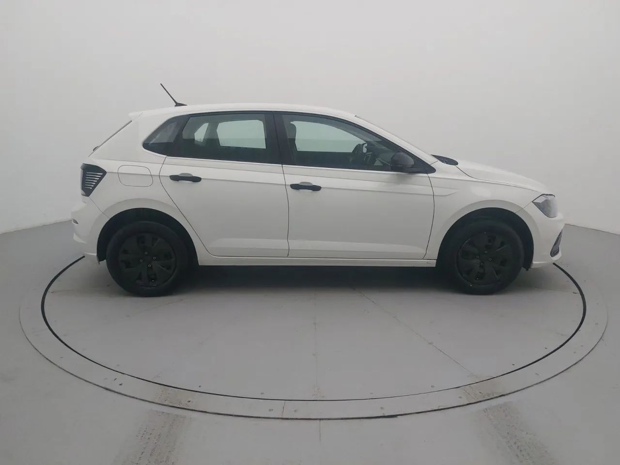 Volkswagen Polo Track 1.0 Flex 12V 5p, foto 6 de 18