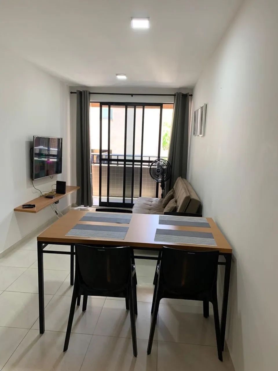 Quarto e sala porteira fechada 
