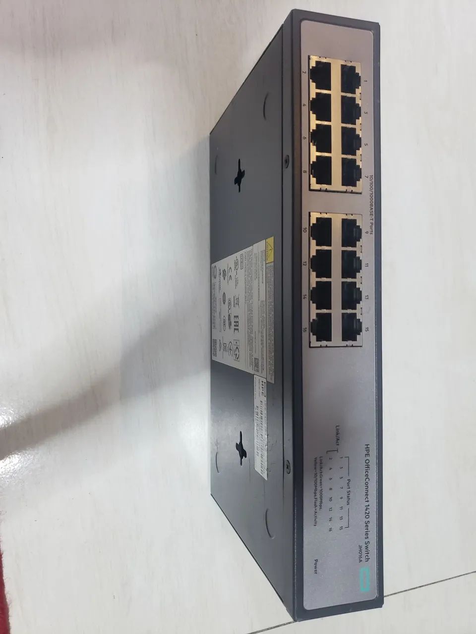 switch HPE OfficeConnect 1420-16G (Modelo JH016A) - Foto 2