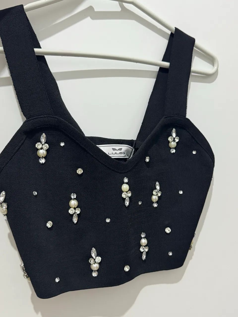 Top tricot bordado