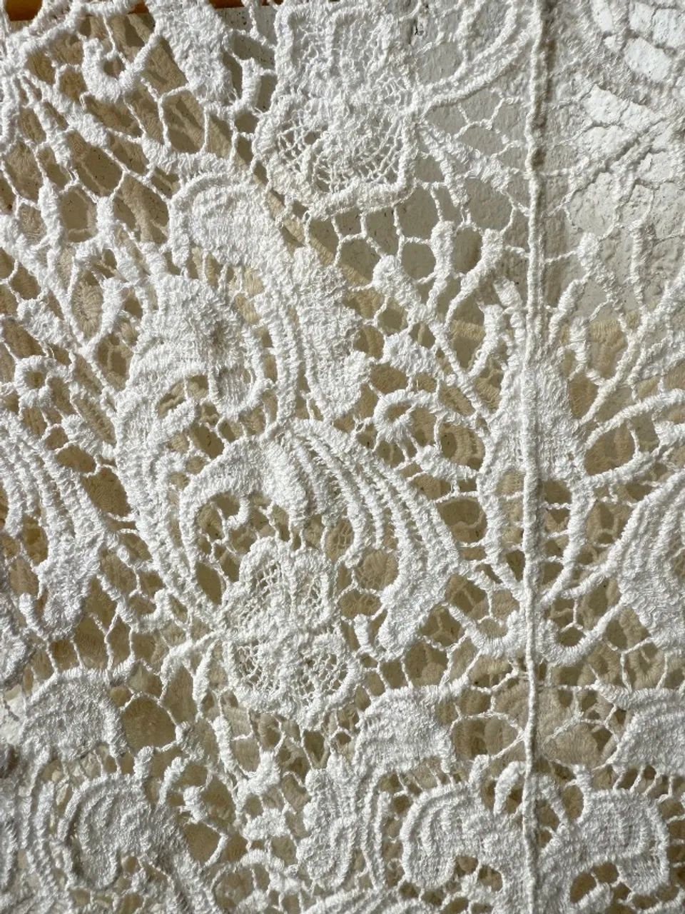 blusa em renda guipir tamanho p - Foto 2