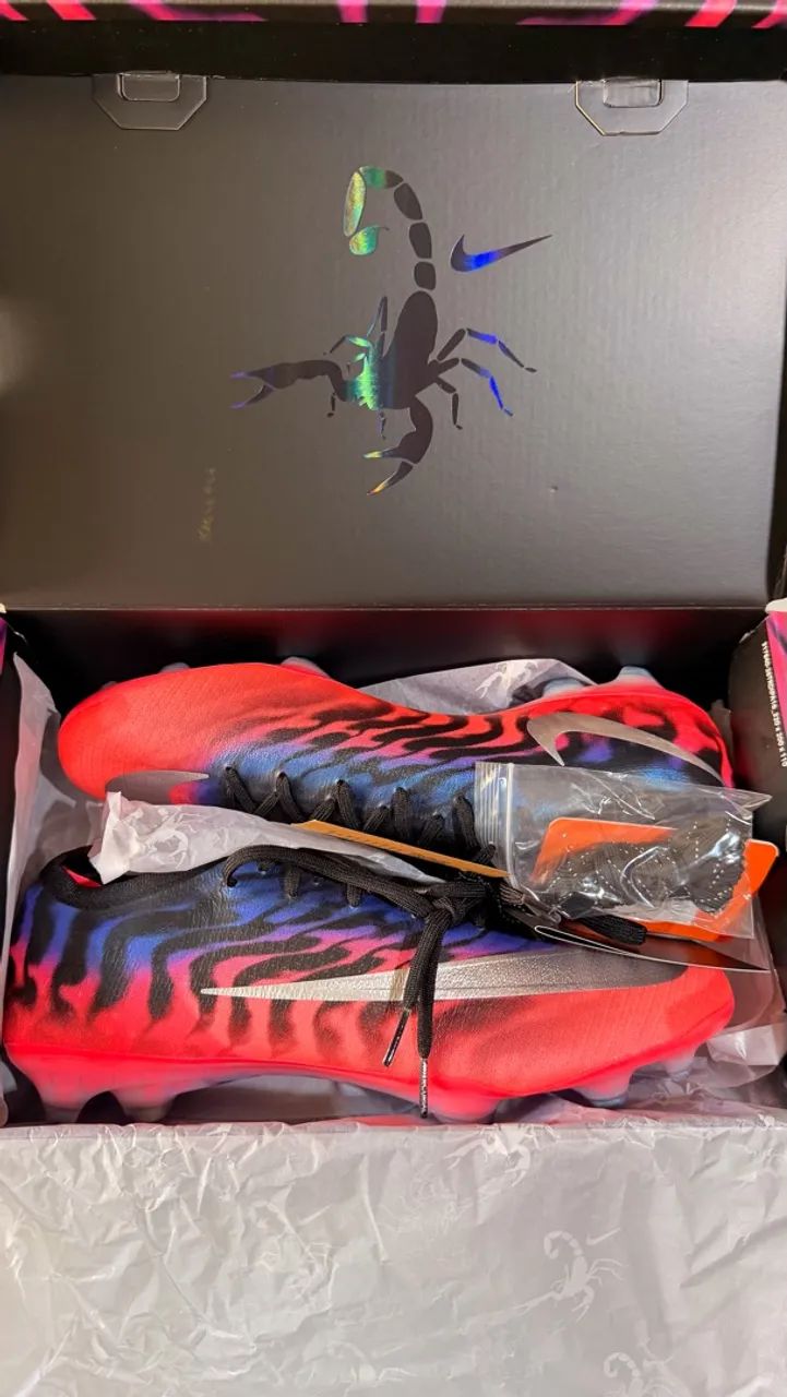 CHUTEIRA NIKE ORIGINAL SEM USO