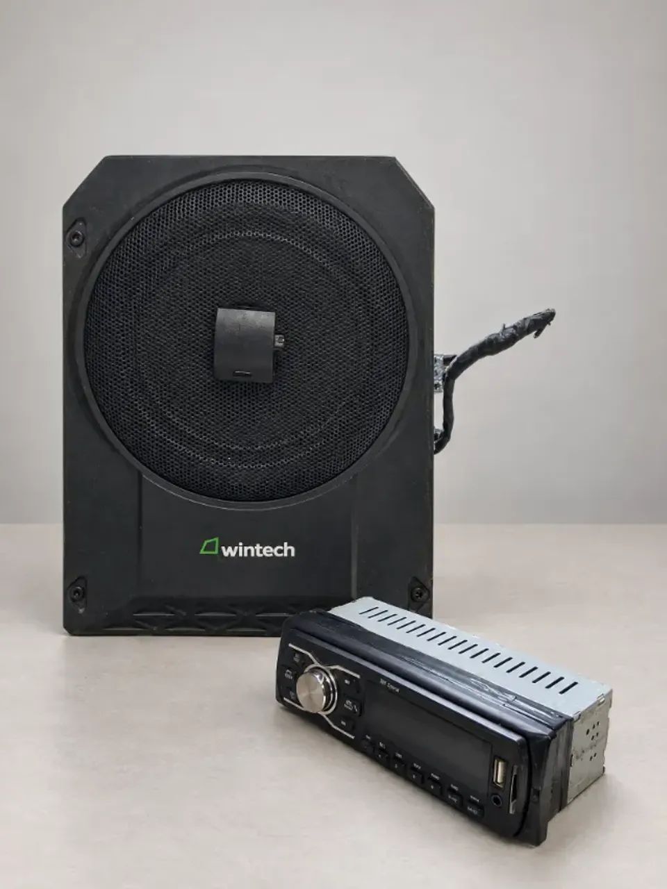 Caixa de Som Amplificada Wintec [modelo] Bluetooth - Ótimo Estado