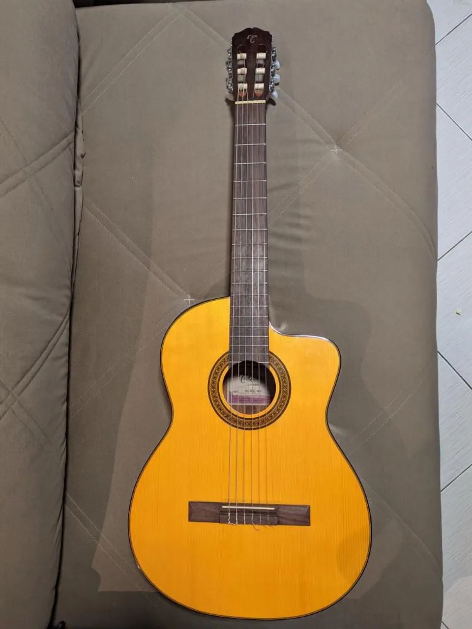 VIOLAO TAKAMINE GC3 - Foto 3