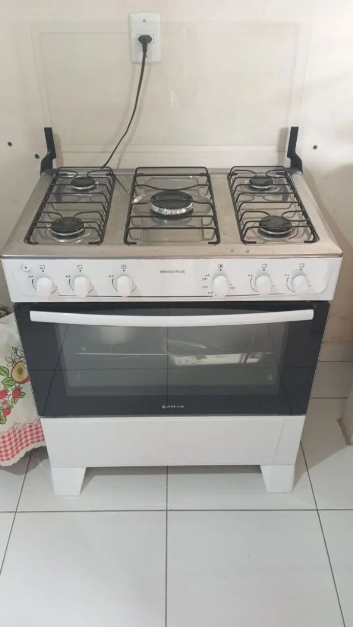 Fogão semi novo 