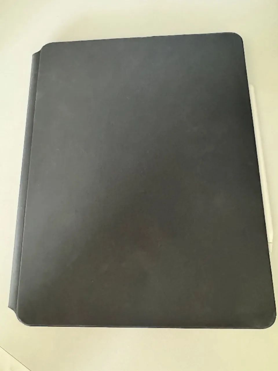 Pro de 12,9 polegadas da 5ª geração + Apple Pencil + Keyboard Apple - Foto 3