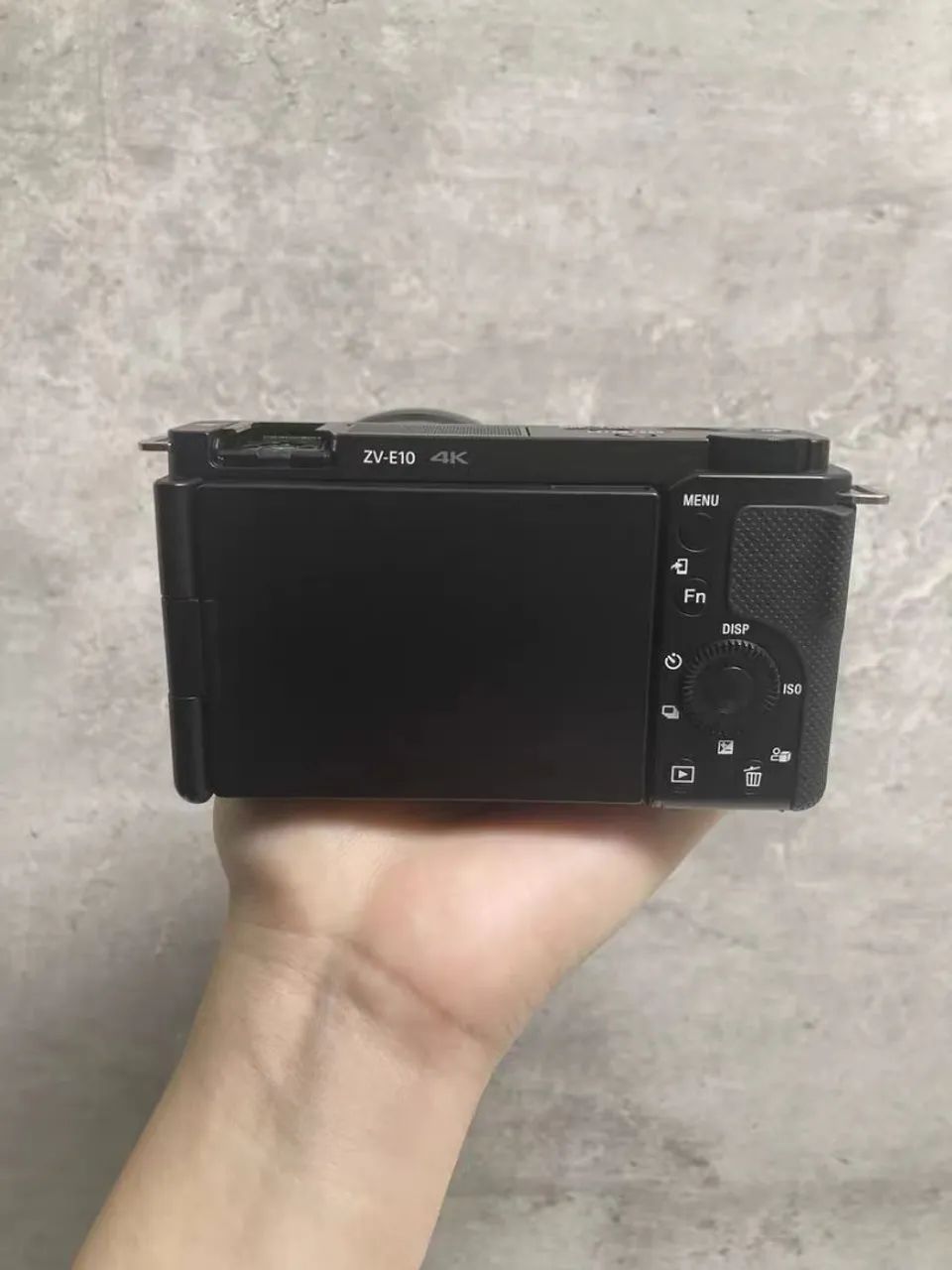 Câmera Sony ZV-E10 (Corpo) - Seminova e Inspecionada - Foto 4