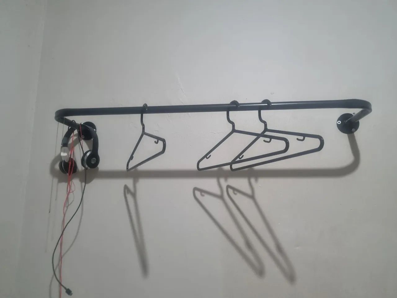 Arara de roupas - Foto 2