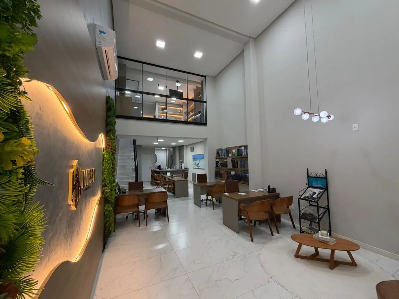 Imobiliária a venda