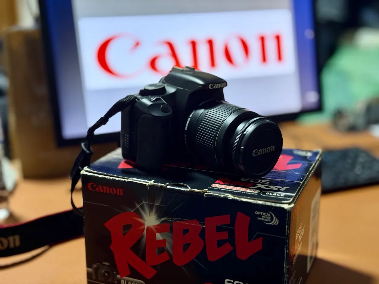CÂMERA CANON EOS REBEL EOS 450D ? KIT COMPLETO! - Foto 3