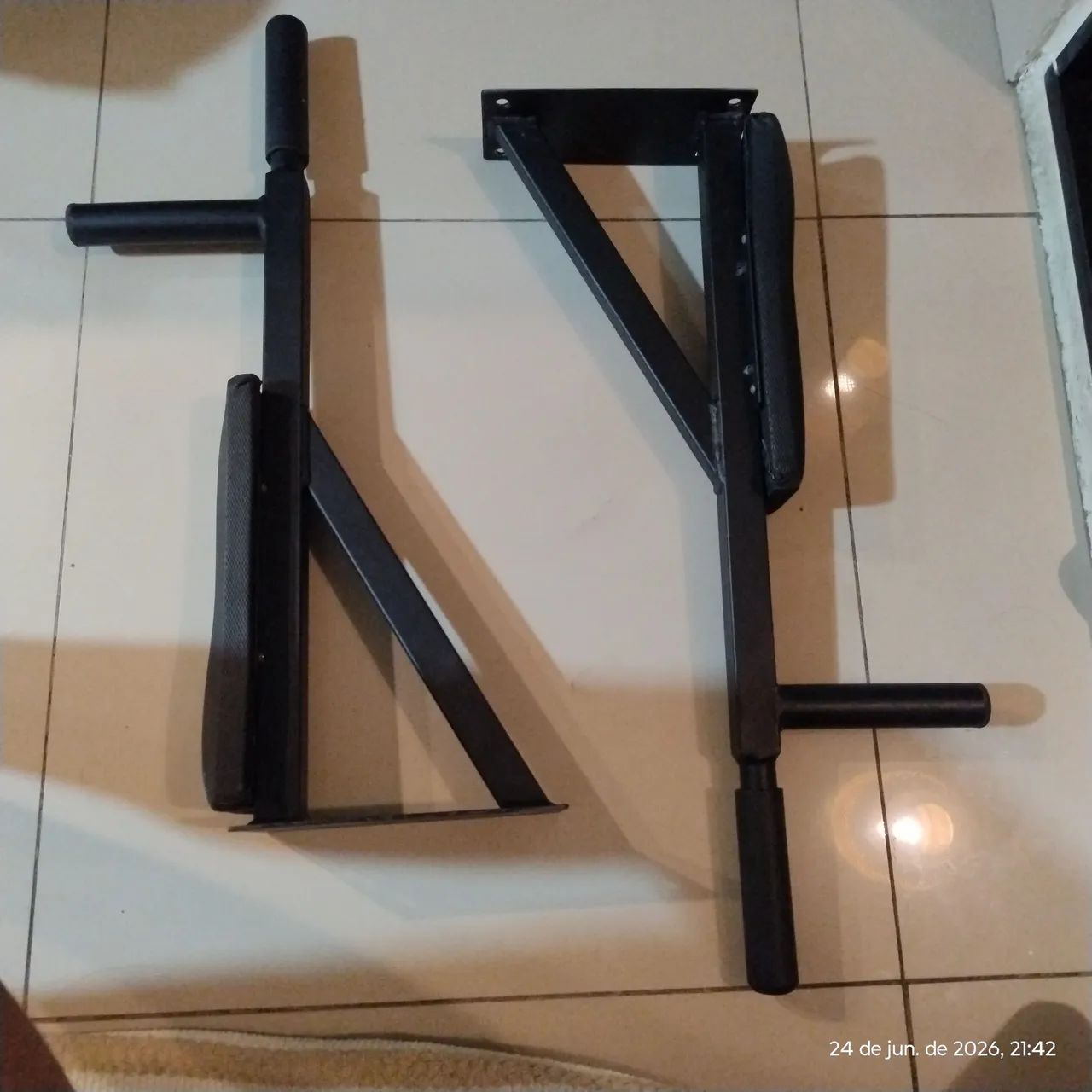 Paralelas/abdominal de fixar na parede  - Foto 2