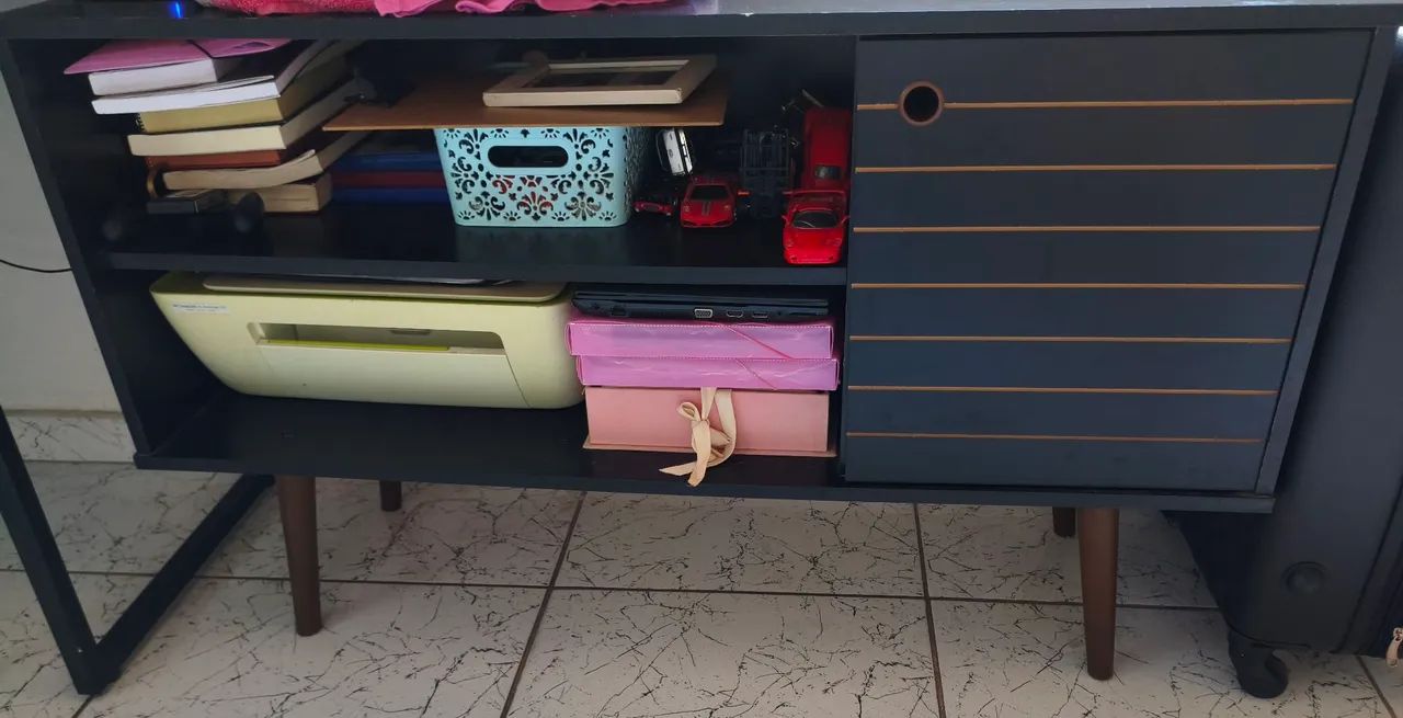 Rack para TV na cor preta  - Foto 3