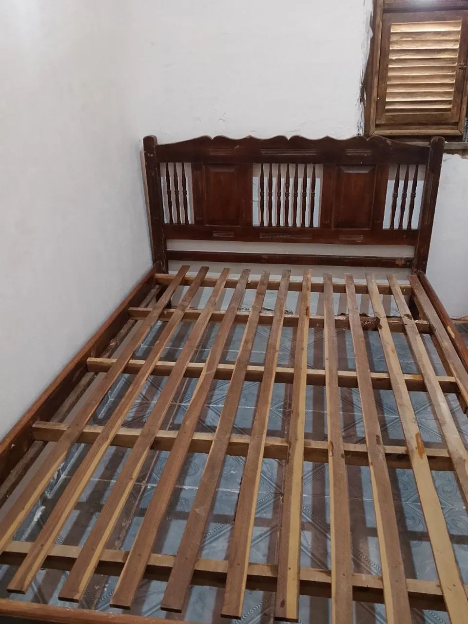 Cama de casal madeira maciça  - Foto 2