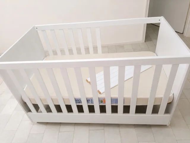 Berço Infantil Branco com Colchão - Foto 2