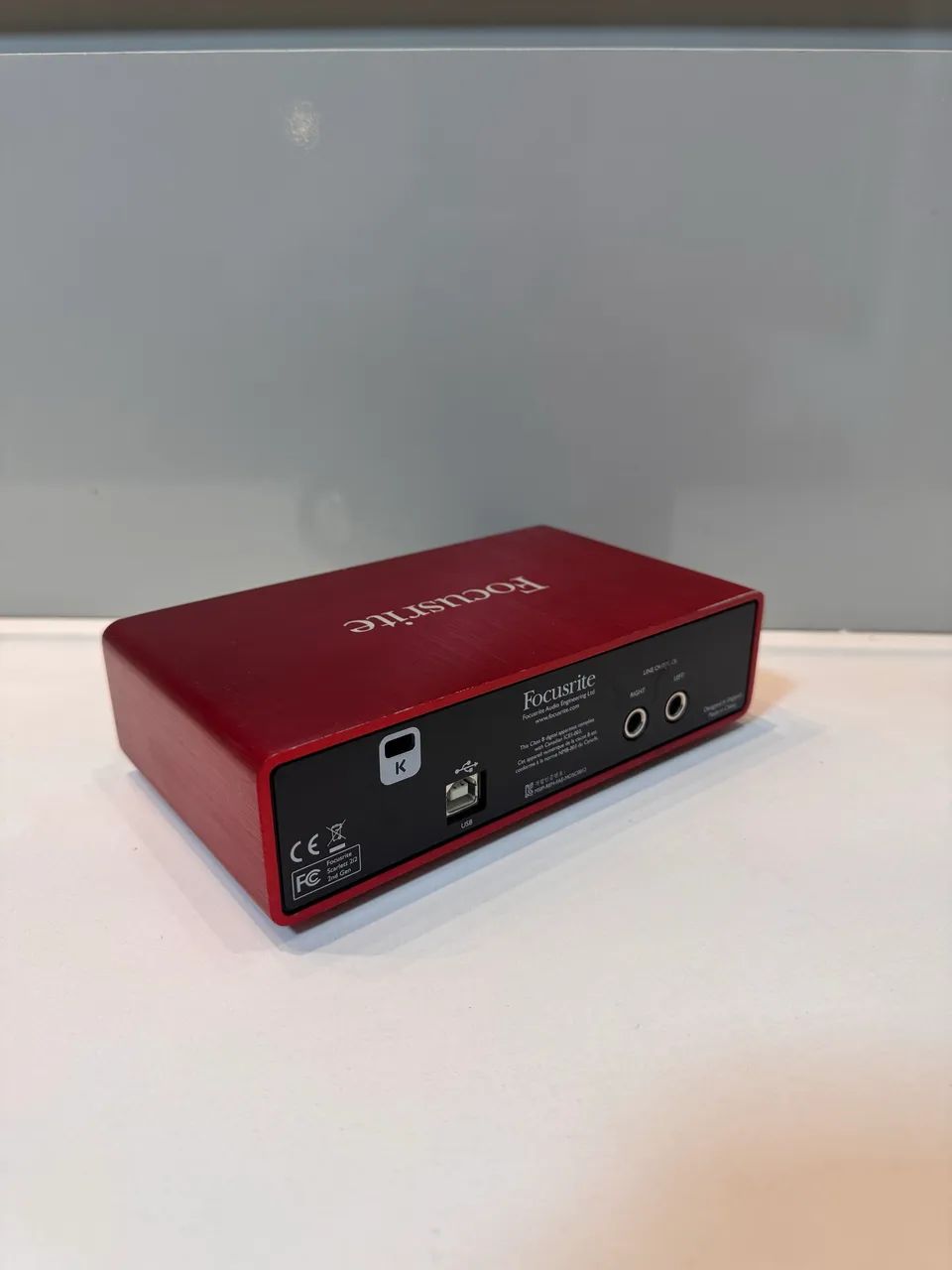 Focusrite Scarlett 2i2 (2nd Gen) - TOP! - Equipamentos e