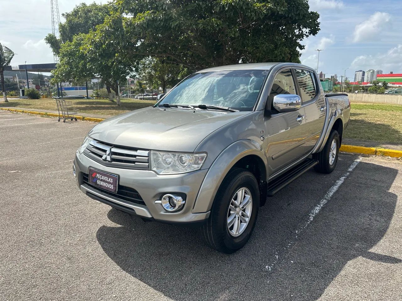 Mitsubishi L200 L200 Triton HPE 3.2 CD TB Int.Diesel Aut 2015
