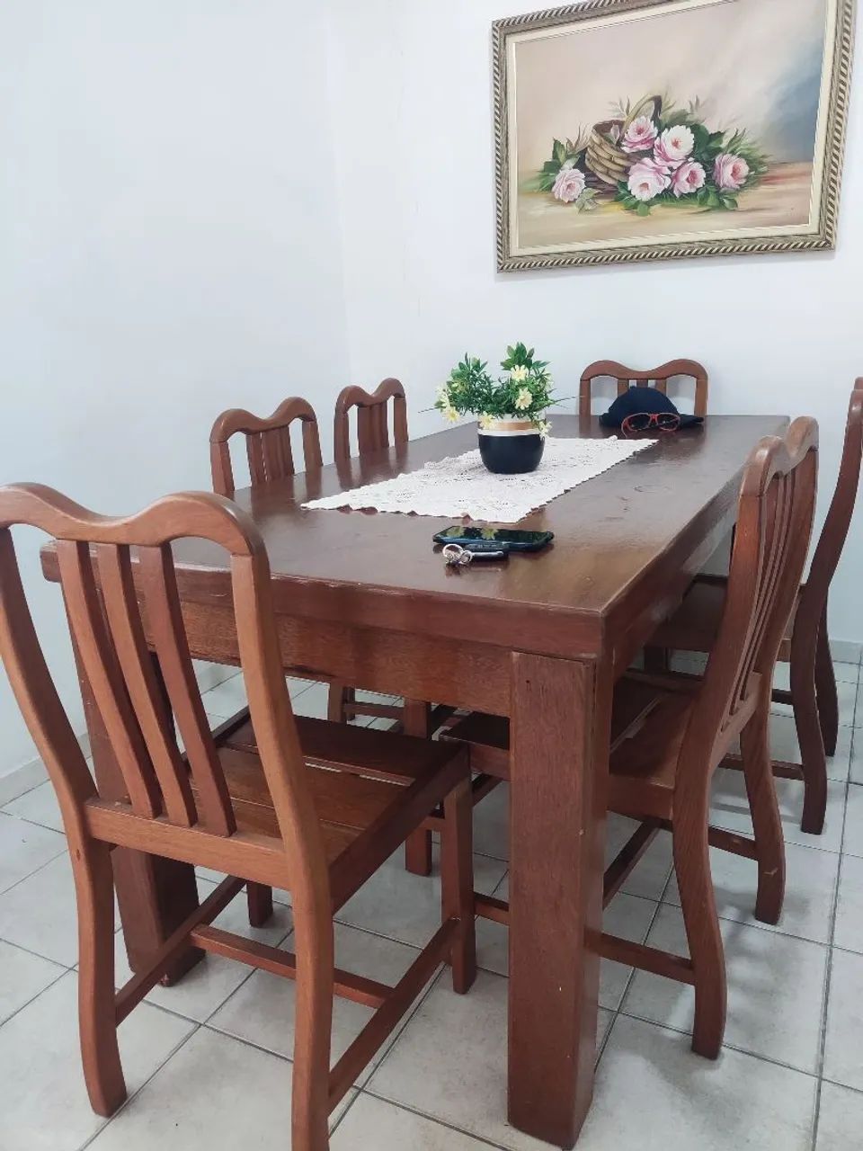 Mesa de jantar com 6 cadeiras 