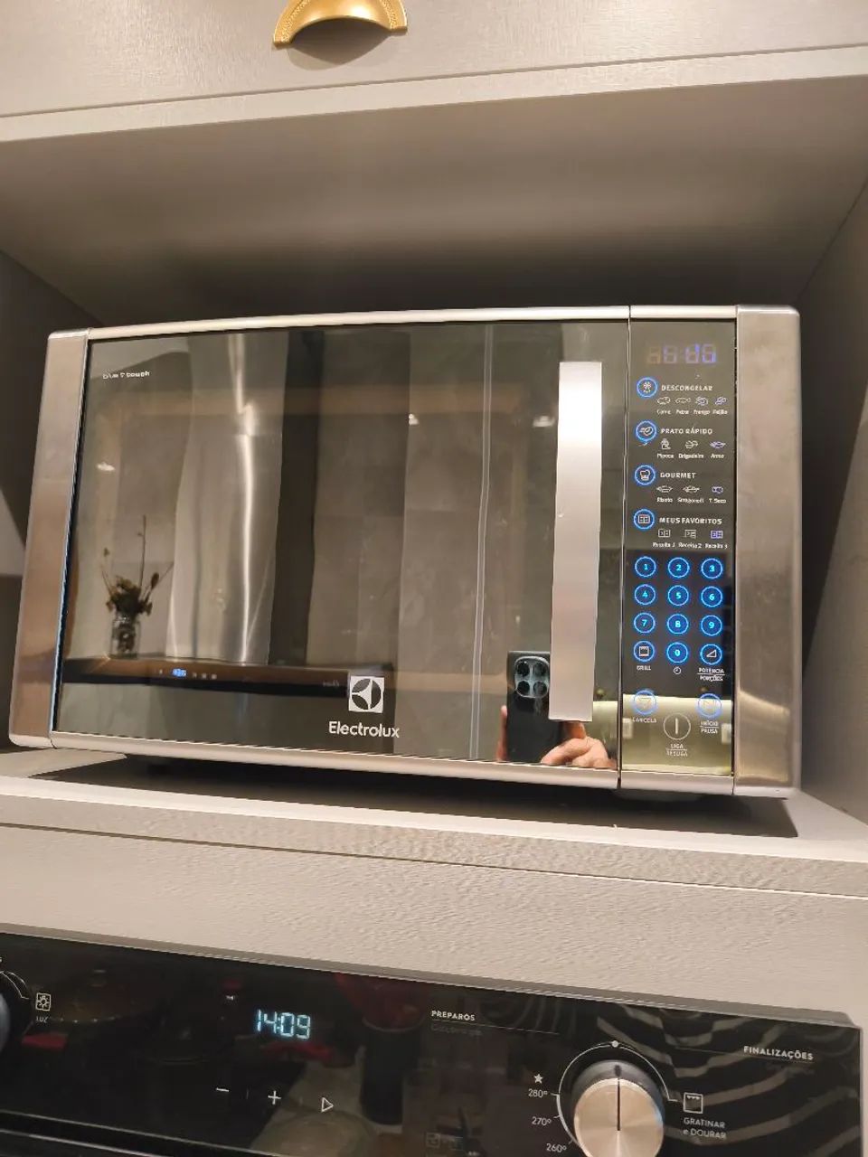 Microondas MEC41 da Eletrolux em inox