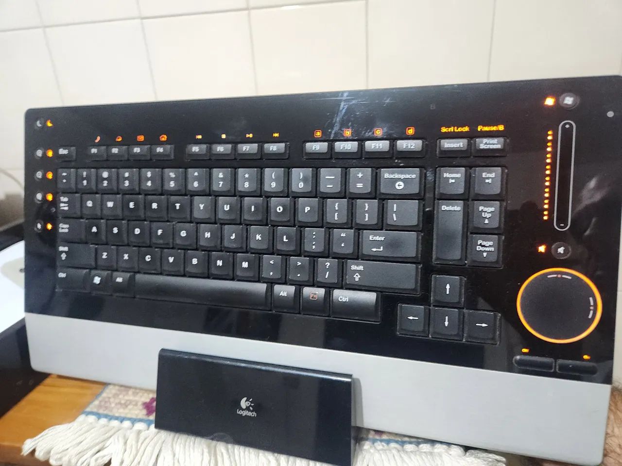 Teclado Logitech com problema  - Foto 6